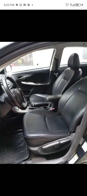 Thumbnail 4 of 2018 Toyota Corolla